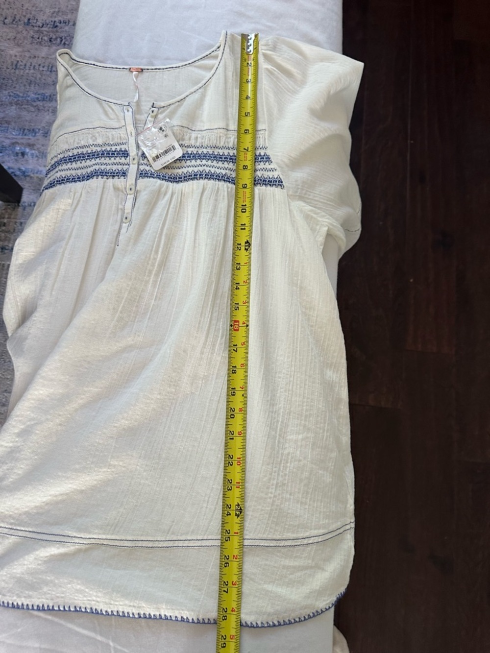 Free People Dylan Smocked Tunic NWT Ivory Blue Embroidered Boho Top Medium - Picture 12 of 13